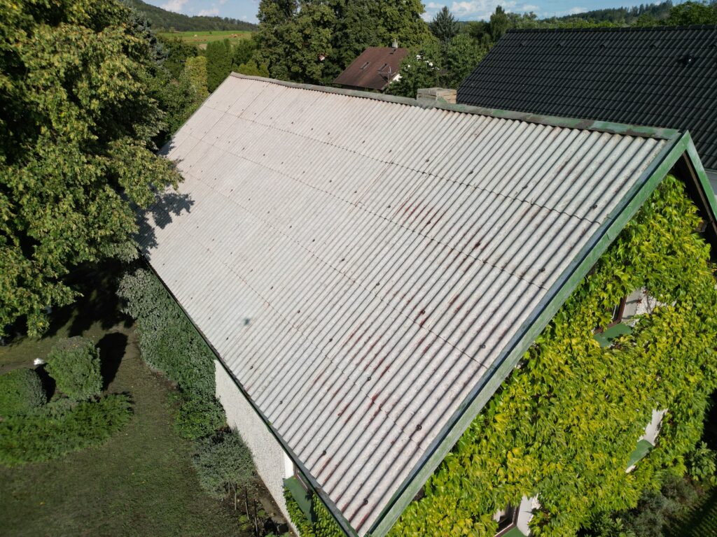 Střechy Hošna, klempířské, tesařské a pokrývačské práce Beroun, Hořovice, Příbram, Rokycany, Plzeň